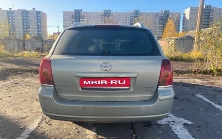 Toyota Avensis III рестайлинг, 2004 год, 550 000 рублей, 5 фотография