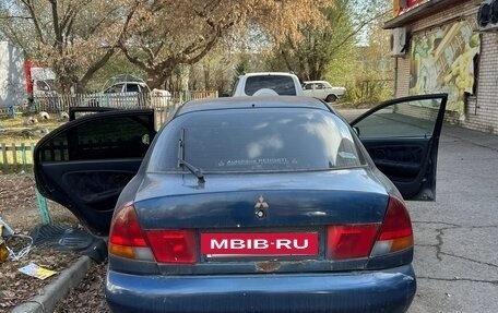 Mitsubishi Carisma I, 1998 год, 155 000 рублей, 2 фотография