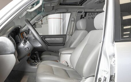 Toyota Land Cruiser 100 рестайлинг 2, 2005 год, 1 810 000 рублей, 11 фотография