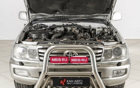 Toyota Land Cruiser 100 рестайлинг 2, 2005 год, 1 810 000 рублей, 9 фотография