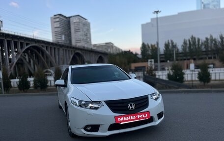 Honda Accord VIII рестайлинг, 2012 год, 1 170 000 рублей, 2 фотография