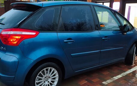 Citroen C4 Picasso II рестайлинг, 2010 год, 490 000 рублей, 3 фотография