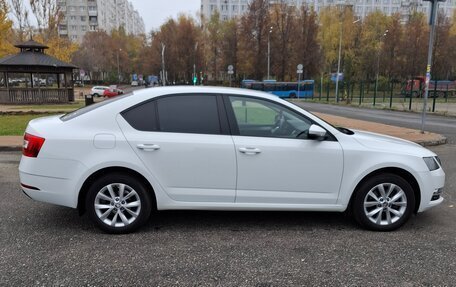 Skoda Octavia, 2017 год, 1 820 000 рублей, 8 фотография