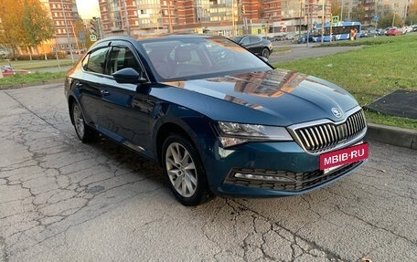 Skoda Superb III рестайлинг, 2021 год, 2 400 000 рублей, 4 фотография