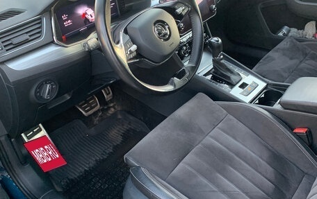 Skoda Superb III рестайлинг, 2021 год, 2 400 000 рублей, 9 фотография