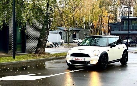 MINI Hatch, 2011 год, 1 140 000 рублей, 3 фотография