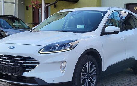 Ford Kuga III, 2021 год, 1 850 000 рублей, 3 фотография