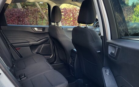Ford Kuga III, 2021 год, 1 850 000 рублей, 16 фотография
