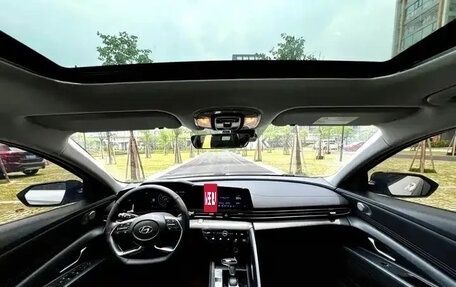 Hyundai Elantra, 2022 год, 1 190 077 рублей, 5 фотография