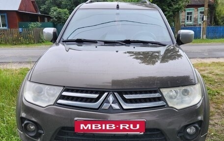 Mitsubishi Pajero Sport II рестайлинг, 2014 год, 1 550 000 рублей, 2 фотография