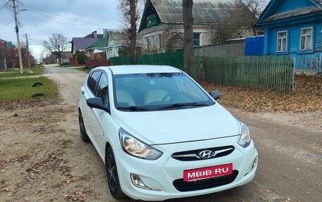 Hyundai Solaris II рестайлинг, 2013 год, 962 000 рублей, 2 фотография