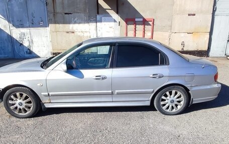 Hyundai Sonata IV рестайлинг, 2005 год, 350 000 рублей, 3 фотография