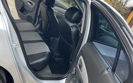 Chevrolet Cruze II, 2009 год, 650 000 рублей, 8 фотография