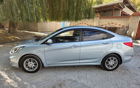 Hyundai Solaris II рестайлинг, 2011 год, 760 000 рублей, 10 фотография