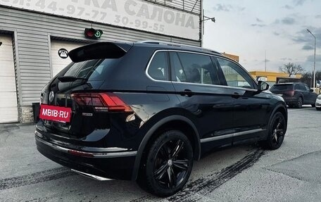 Volkswagen Tiguan II, 2019 год, 2 350 000 рублей, 4 фотография