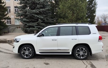 Toyota Land Cruiser 200, 2020 год, 11 000 000 рублей, 3 фотография