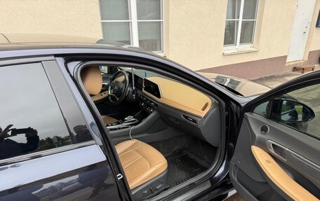 Hyundai Sonata VIII, 2021 год, 2 600 000 рублей, 3 фотография