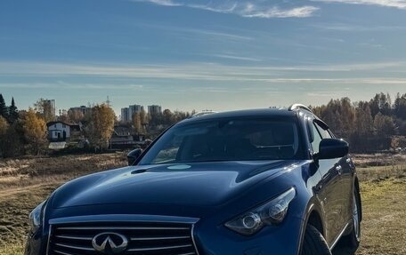 Infiniti QX70, 2013 год, 2 700 000 рублей, 1 фотография