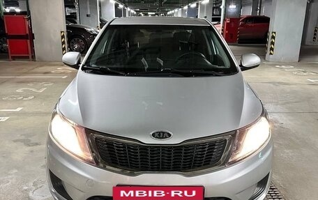 KIA Rio III рестайлинг, 2013 год, 890 000 рублей, 3 фотография