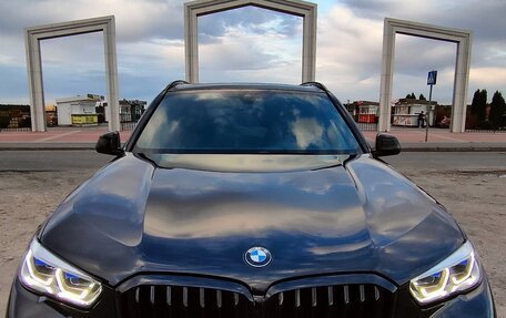 BMW X5, 2019 год, 6 850 000 рублей, 4 фотография