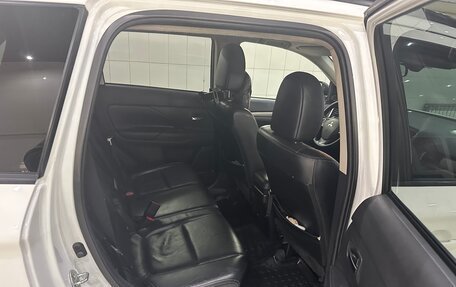 Mitsubishi Outlander III рестайлинг 3, 2012 год, 1 040 000 рублей, 5 фотография