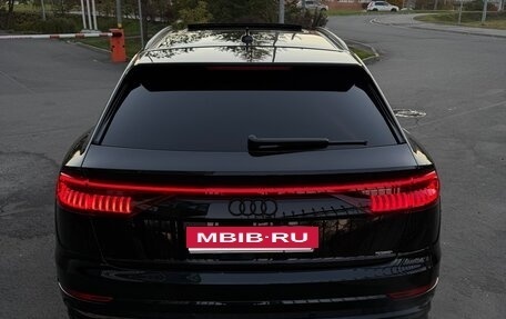 Audi Q8 I, 2019 год, 5 999 000 рублей, 4 фотография