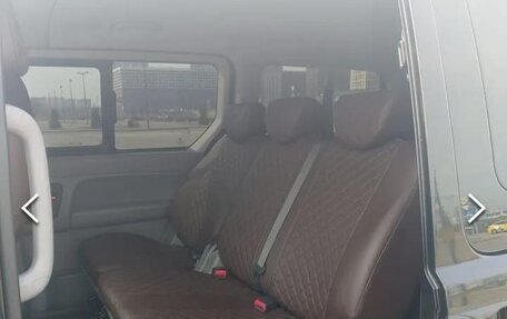 Hyundai H-1 II рестайлинг, 2018 год, 3 000 000 рублей, 5 фотография