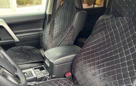 Toyota Land Cruiser Prado 150 рестайлинг 2, 2022 год, 7 499 000 рублей, 11 фотография