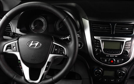 Hyundai Solaris II рестайлинг, 2013 год, 749 000 рублей, 16 фотография