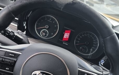 KIA K5, 2021 год, 1 590 000 рублей, 10 фотография