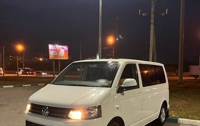 Volkswagen Caravelle T5, 2012 год, 1 790 000 рублей, 1 фотография