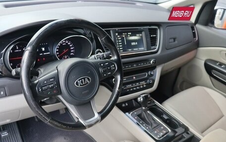 KIA Carnival III, 2016 год, 2 499 000 рублей, 5 фотография