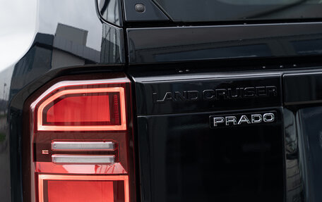 Toyota Land Cruiser Prado, 2024 год, 10 650 000 рублей, 13 фотография