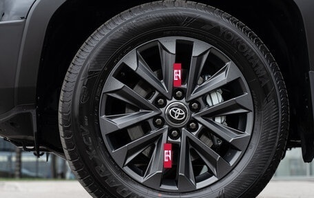 Toyota Land Cruiser Prado, 2024 год, 10 650 000 рублей, 6 фотография