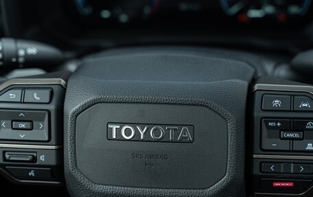 Toyota Land Cruiser Prado, 2024 год, 10 650 000 рублей, 36 фотография