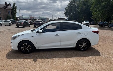 KIA Rio IV, 2017 год, 1 320 000 рублей, 2 фотография