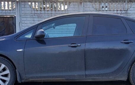 Opel Astra J, 2012 год, 600 000 рублей, 4 фотография