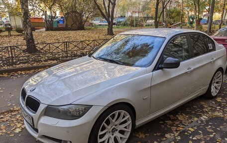 BMW 3 серия, 2011 год, 1 450 000 рублей, 2 фотография