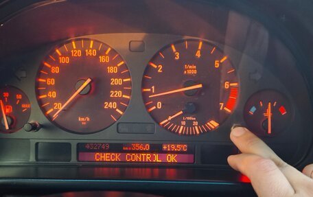 BMW 5 серия, 2000 год, 630 000 рублей, 9 фотография