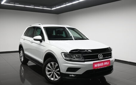 Volkswagen Tiguan II, 2019 год, 2 445 000 рублей, 5 фотография