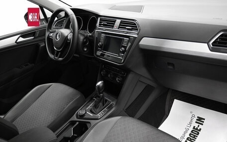 Volkswagen Tiguan II, 2019 год, 2 445 000 рублей, 13 фотография