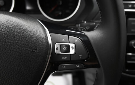 Volkswagen Tiguan II, 2019 год, 2 445 000 рублей, 21 фотография