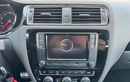 Volkswagen Jetta VI, 2018 год, 1 279 000 рублей, 13 фотография