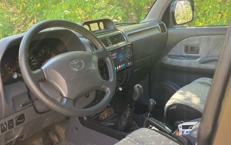 Toyota Land Cruiser Prado 90 рестайлинг, 2001 год, 1 550 000 рублей, 9 фотография