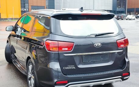 KIA Carnival III, 2019 год, 3 450 000 рублей, 8 фотография