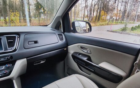 KIA Carnival III, 2019 год, 3 450 000 рублей, 16 фотография