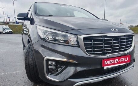 KIA Carnival III, 2019 год, 3 450 000 рублей, 3 фотография