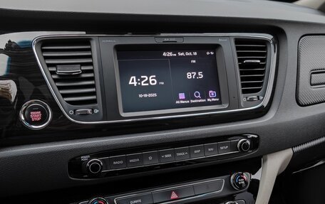 KIA Carnival III, 2019 год, 3 450 000 рублей, 26 фотография