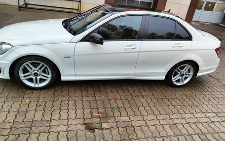 Mercedes-Benz C-Класс, 2011 год, 1 400 000 рублей, 8 фотография