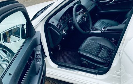 Mercedes-Benz C-Класс, 2011 год, 1 400 000 рублей, 12 фотография
